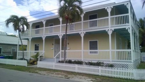 aandb-220 Angela St, Key West, FL, 33040-7371 | Card Image