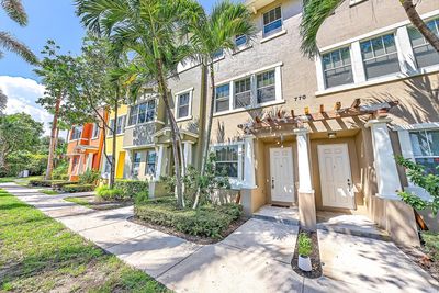 4 - 770 Millbrae Court, Townhouse with 2 bedrooms, 2 bathrooms and null parking in West Palm Beach FL | Image 1