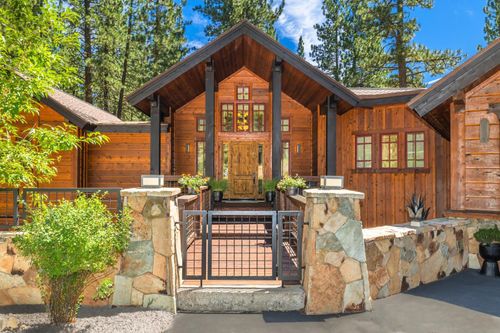 11621 Bottcher Loop, Truckee, CA, 96161-2789 | Card Image