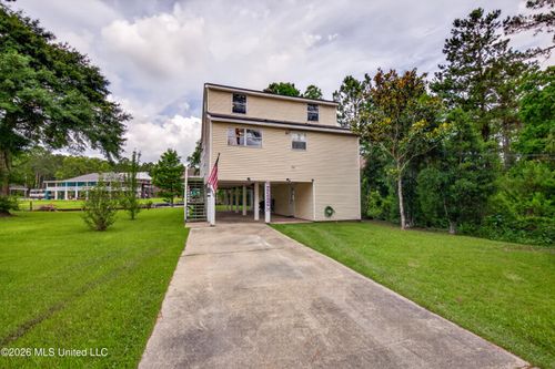 6330 Pontiac Dr, Kiln, MS, 39556-8144 | Card Image
