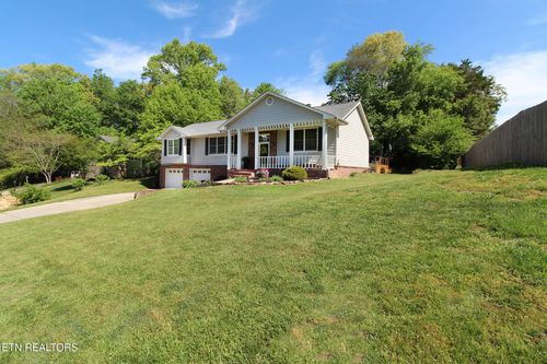 7804 Silverbridge Ct, Powell, TN, 37849-4173 | Card Image