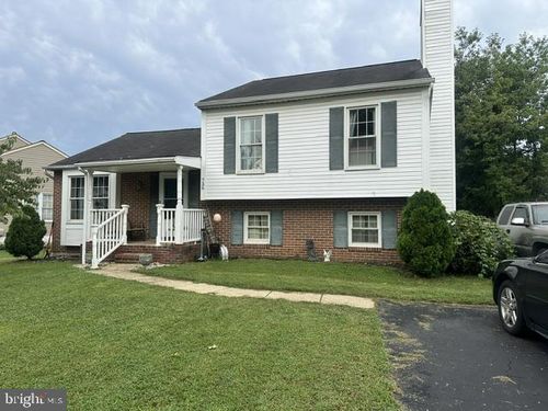 736 Sunnyfield Ln, BALTIMORE, MD, 21225-3363 | Card Image