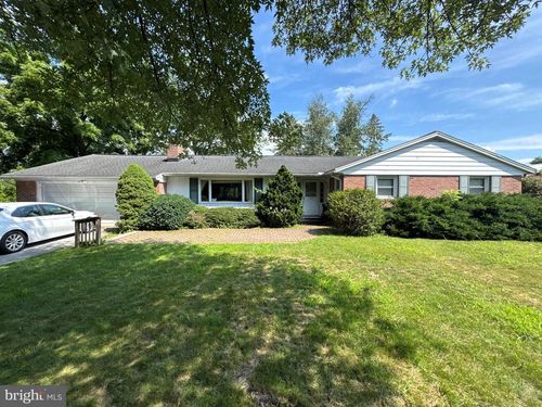 296 Overhill Dr, CHAMBERSBURG, PA, 17202-3173 | Card Image