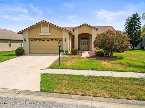 18514 Hidden Pines Way, HUDSON, FL, 34667-5753 | Card Image