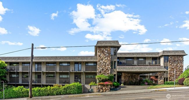 Edmonds is completing street and sidewalk improvements. Welcome home to The Carmel! You will love living here. | Image 37