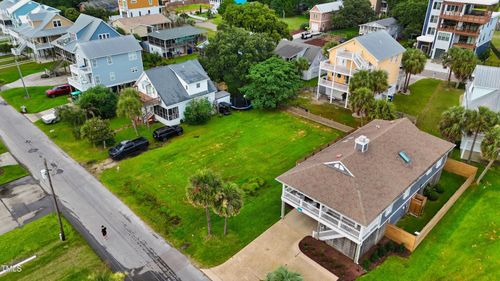214 Florida Ave, Carolina Beach, NC, 28428-5803 | Card Image