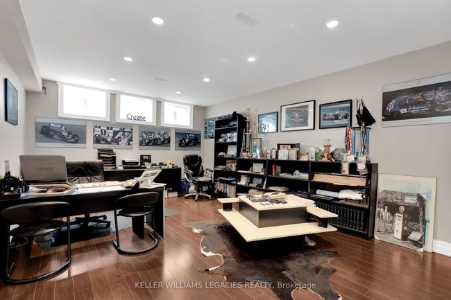 360 Conservation Dr, House other with 6 bedrooms, 4 bathrooms and 8 parking in Brampton ON | Image 43