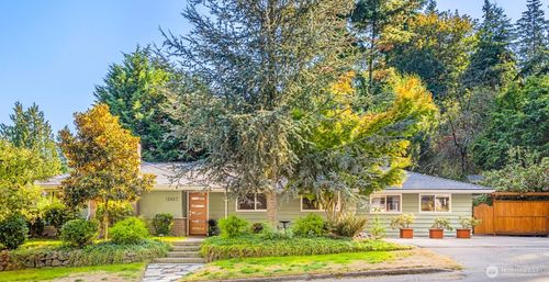 15857 35th Ave Ne, Lake Forest Park, WA, 98155-6659 | Card Image