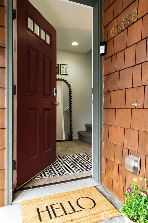 b-6035 Fauntleroy Way Sw, Seattle, WA, 98136-1614 | Card Image