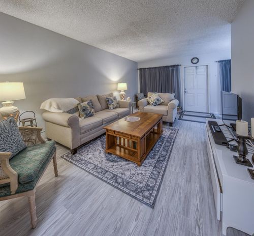 apt-206-2960 Lake Osborne Dr, Lake Worth Beach, FL, 33461-5918 | Card Image