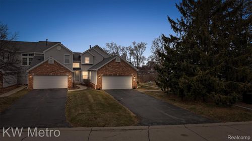 78-5914 Creekside Dr, Troy, MI, 48085-6120 | Card Image