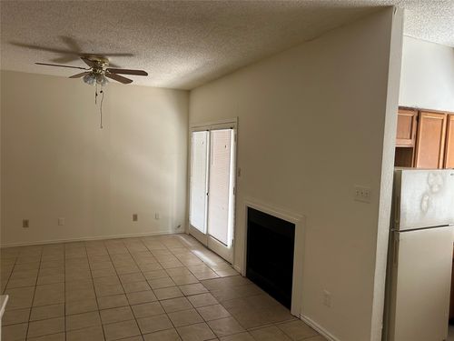 apt-85-9747 Whitehurst Dr, Dallas, TX, 75243-8725 | Card Image