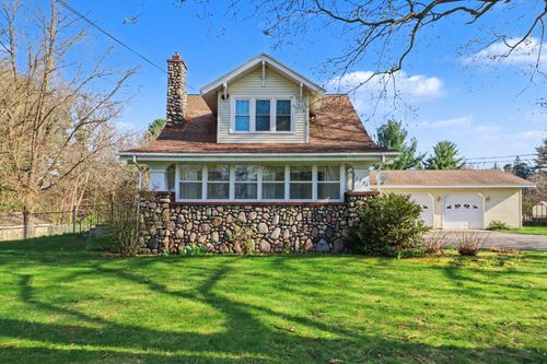 1554 W Ellis Ave, Belding, MI, 48809-9401 | Card Image