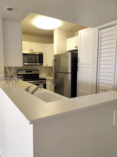 apt-c416-10700 Sw 108th Ave, Miami, FL, 33176-8621 | Card Image