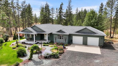 11320 S Stangland Rd, Medical Lake, WA, 99022-9416 | Card Image