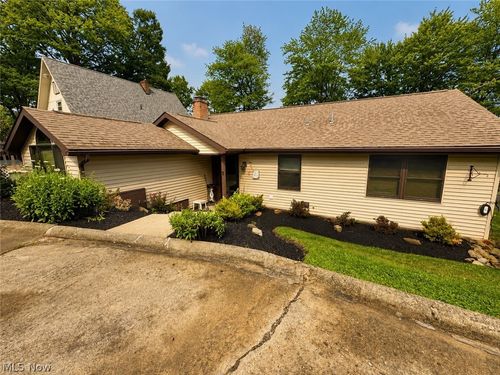 47751 Tomahawk Drive, Negley, OH, 44441 | Card Image