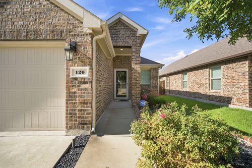 126 Redding Ln, Red Oak, TX, 75154-6371 | Card Image