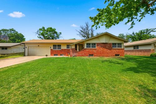 9830 W Hardtner Ave, Wichita, KS, 67212 | Card Image