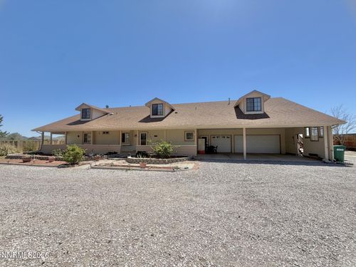 765 Hunter Park Way, Fallon, NV, 89406-5433 | Card Image