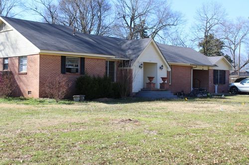 319 N Mcclendon St, Mineral Spgs, AR, 71851-9152 | Card Image