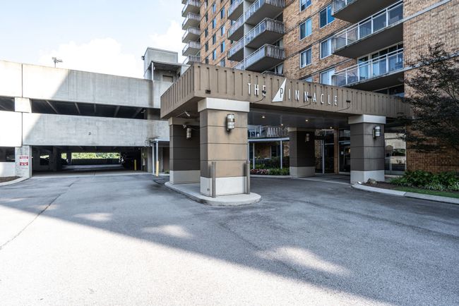 The Pinnacle boasts a covered entrance, providing an excellent space for convenient guest drop-offs and pickups. | Image 20
