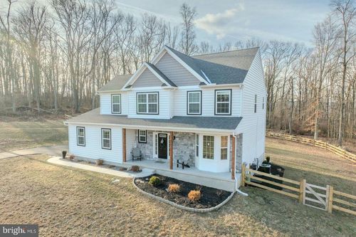 318 Douglass Dr, DOUGLASSVILLE, PA, 19518-1931 | Card Image