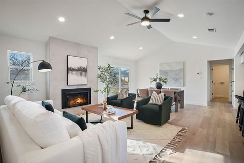 5400 Salem Hill Dr, Austin, TX, 78745-2910 | Card Image