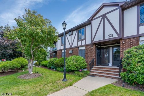 e-74 Farm Rd, Hillsborough, NJ, 08844-4481 | Card Image