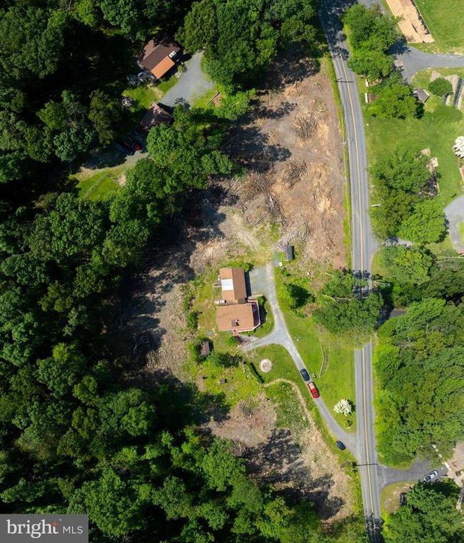 402 Swamp Rd, House other with 3 bedrooms, 2 bathrooms and null parking in MORGANTOWN PA | Image 40