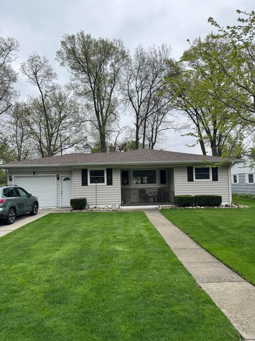 35 Cleveland Ter, Hobart, IN, 46342 | Card Image