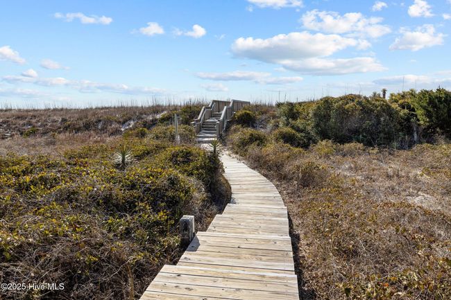 B2 - 2903 Pointe West Dr, Condo with 2 bedrooms, 2 bathrooms and null parking in Emerald Isle NC | Image 37