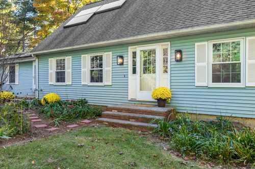 329 New Boston Rd, Sturbridge, MA, 01566-1016 | Card Image