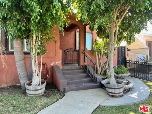 5851 7th Ave, Los Angeles, CA, 90043 | Card Image