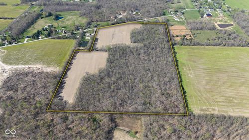 5401 W Deaver Rd, Columbus, IN, 47201-4786 | Card Image