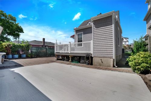 212 Beach 118th St, Rockaway Park, NY, 11694-2037 | Card Image