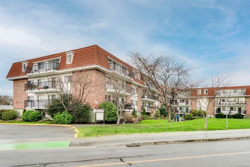209-1680 Poplar Ave, Victoria, BC, V8P4K7 | Card Image