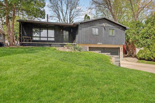 2603 Alameda Street, Cedar Falls, IA, 50613 | Card Image