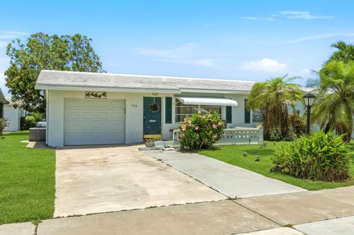 712 Sw 18th St, Boynton Beach, FL, 33426-5425 | Card Image