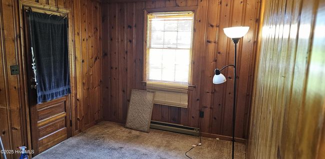Den | Image 9