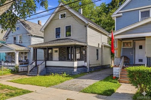 105 Sussex St, Buffalo, NY, 14215-3152 | Card Image