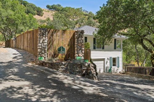 2 Michael Way, San Anselmo, CA, 94960-1321 | Card Image