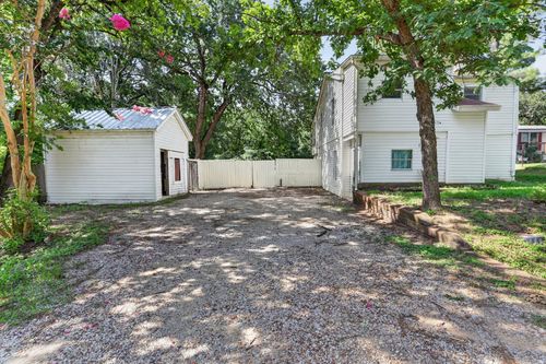 7239 Alcove St, Azle, TX, 76020-7111 | Card Image