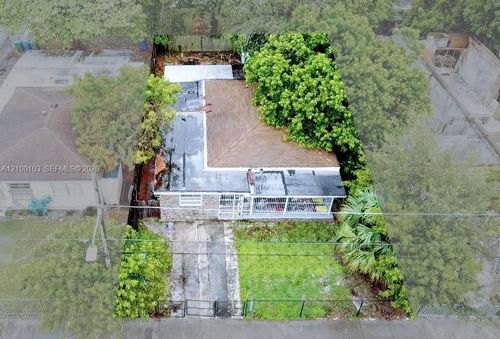 1085 Nw 25th St, Miami, FL, 33127-4025 | Card Image