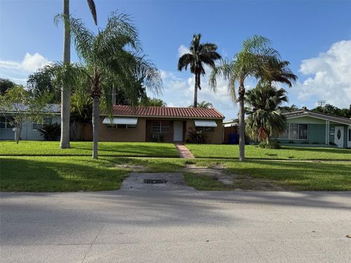 1526 Shenandoah St, Hollywood, FL, 33020-2571 | Card Image