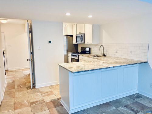 6-210 Saponi Ln, CHARLOTTESVILLE, VA, 22901 | Card Image