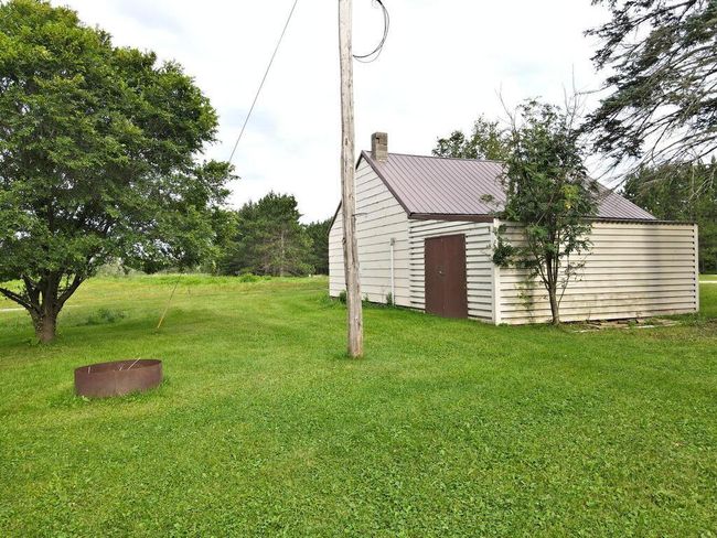 Rear exterior garage | Image 20