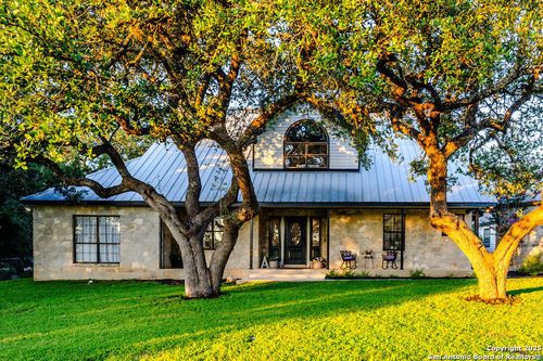 1007 Misty Water Ln, San Antonio, TX, 78260-8019 | Card Image