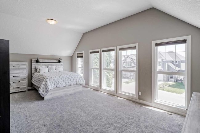 102 Marquis Grove Se, House other with 4 bedrooms, 4 bathrooms and 4 parking in Calgary AB | Image 19