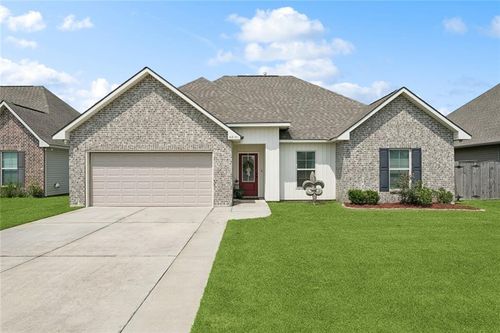 42151 Jasper Ln, Ponchatoula, LA, 70454-4230 | Card Image