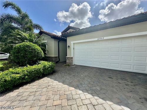 12952 Broomfield Ln, FORT MYERS, FL, 33913-2635 | Card Image